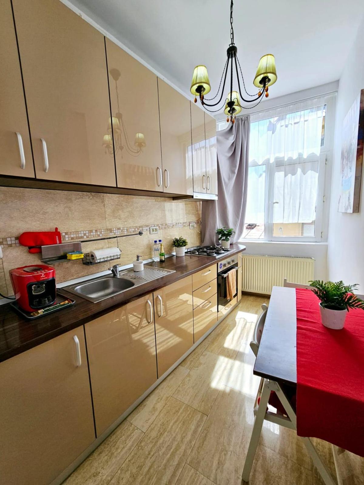 Downtown, Close To Old Town, Family Friendly - Ivo10 * Bucharest